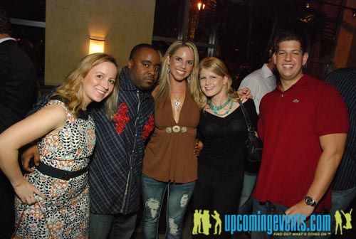 Photo from Fashion In Public / NYEphilly.com Reunion Party