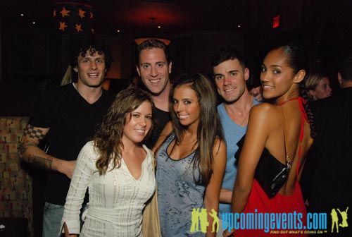 Photo from Fashion In Public / NYEphilly.com Reunion Party