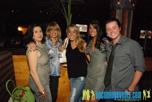 Photo from Fashion In Public / NYEphilly.com Reunion Party