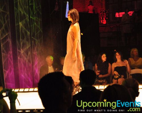 Photo from Philly Fashion Week 2010 (Saturday Gallery 2)