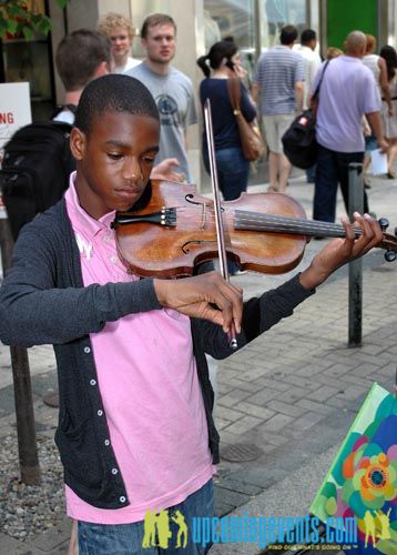 Photo from Rittenhouse Row Spring Festival